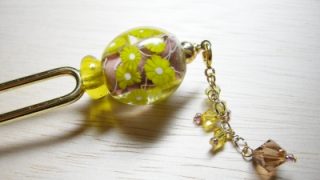 珠かんざし　コスモス（それとも菊？）