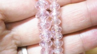 キラキラなガラスビーズ