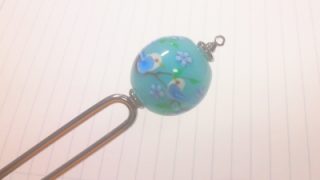 鳥がさえずる珠かんざし